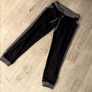 LULULEMON JOGGERS